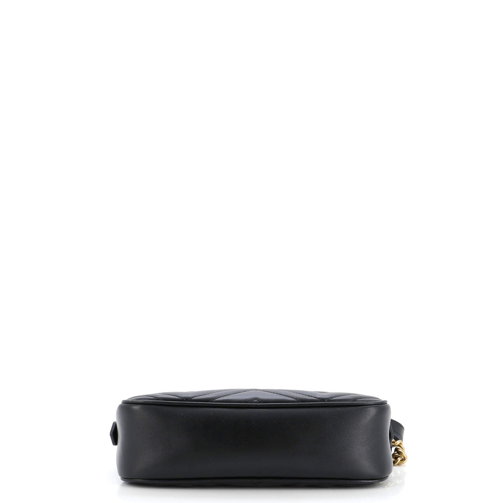 GG Marmont Shoulder Bag Matelasse Leather Small