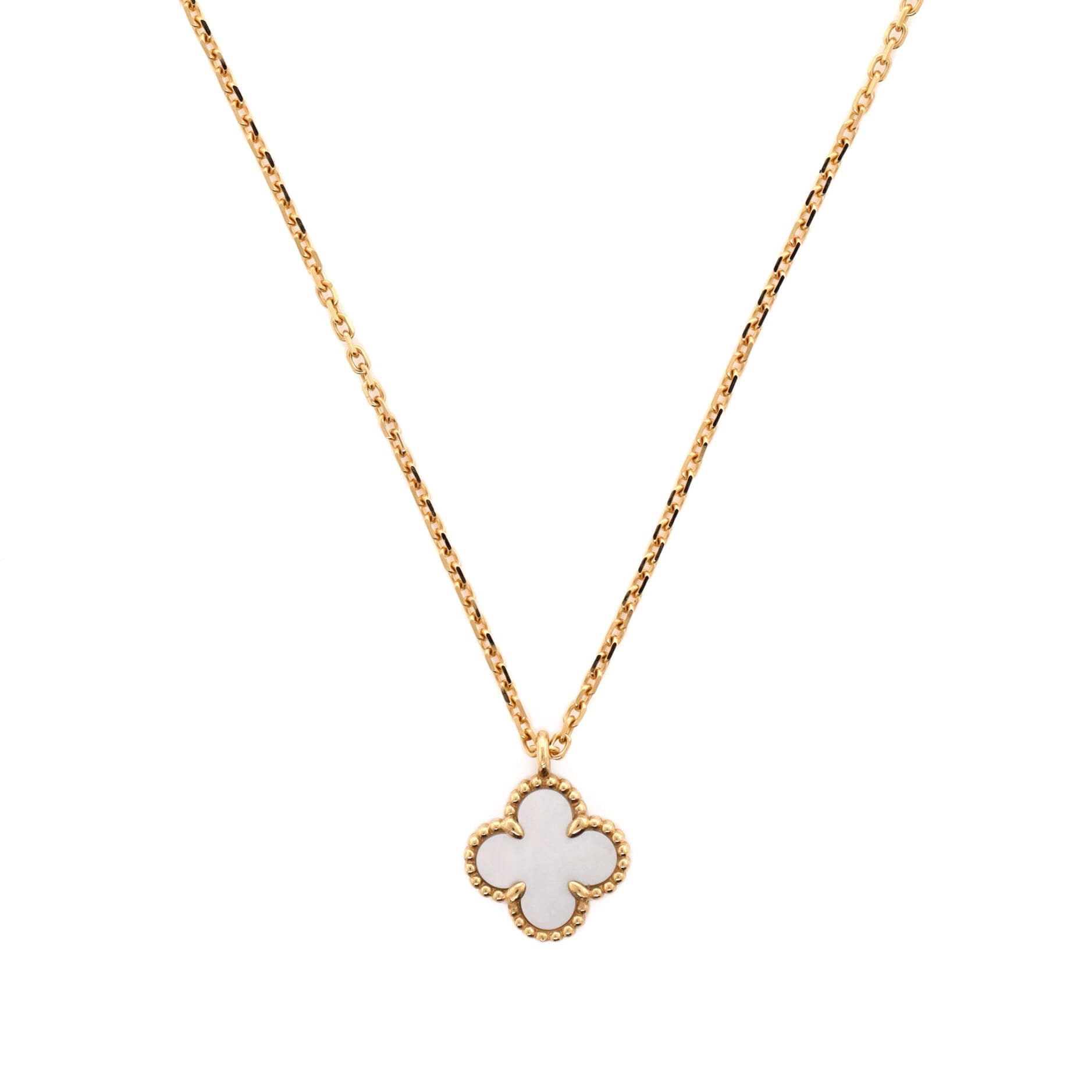 Sweet Alhambra Pendant Necklace 18K Yellow Gold and Mother of Pearl