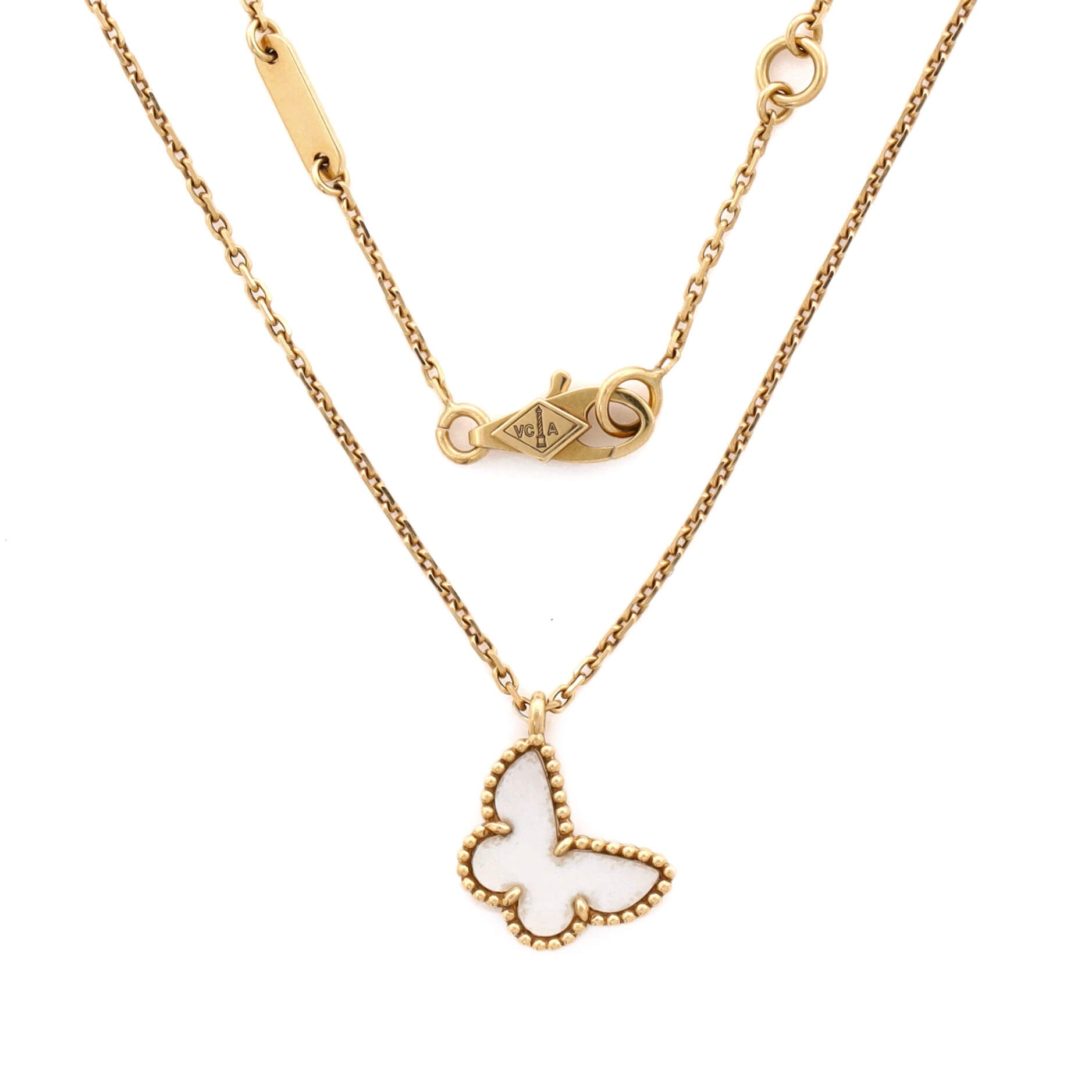 Sweet Alhambra Butterfly Pendant Necklace 18K Yellow Gold and Mother of Pearl