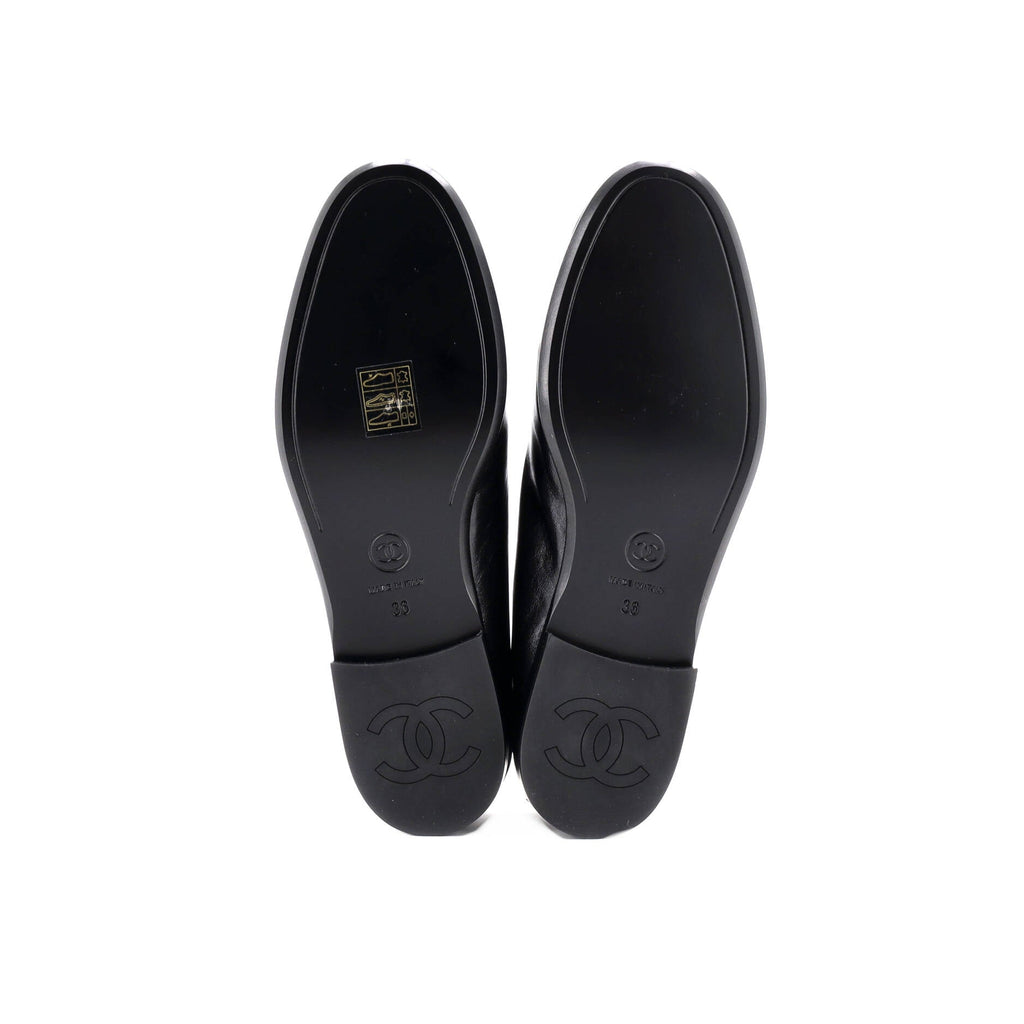 Women's CC Mocassin Loafers Leather with Metal