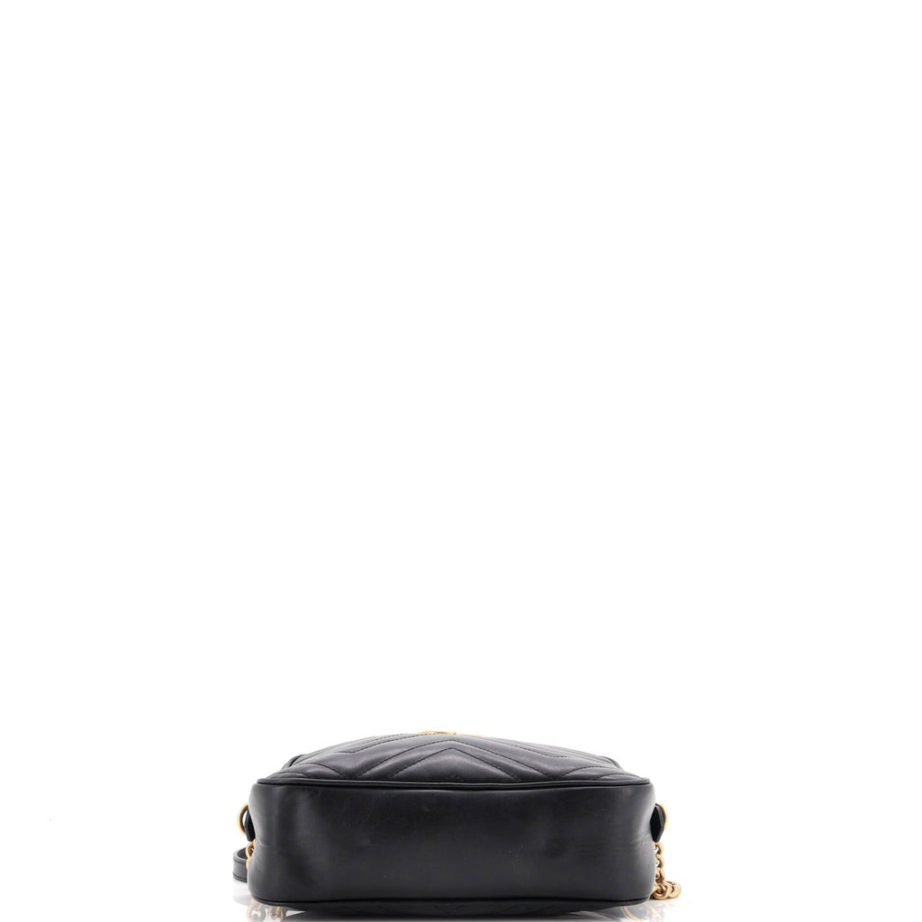 GG Marmont Shoulder Bag Matelasse Leather Medium