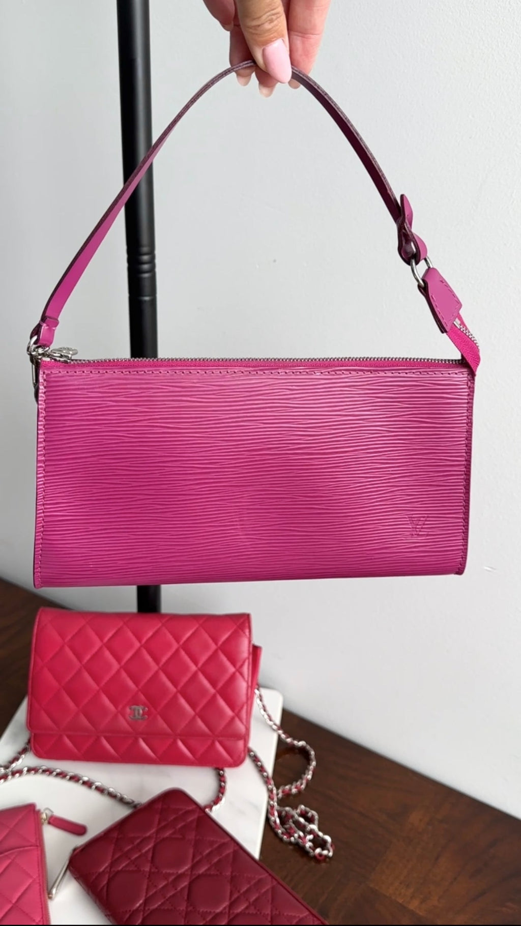 Louis Vuitton Magenta Epi Leather Pochette Accessoires