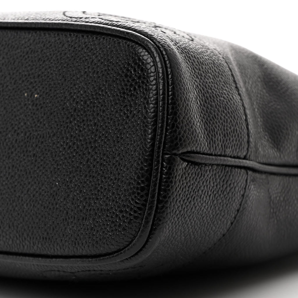 Caviar CC Shoulder Bag Black