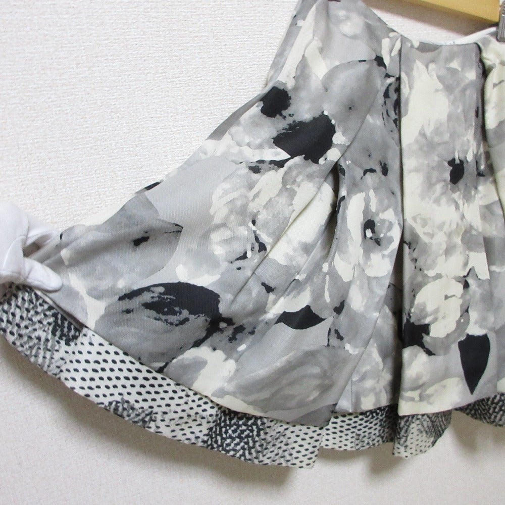 Christian Dior Monotone Flower Print Silk Pleated Skirt