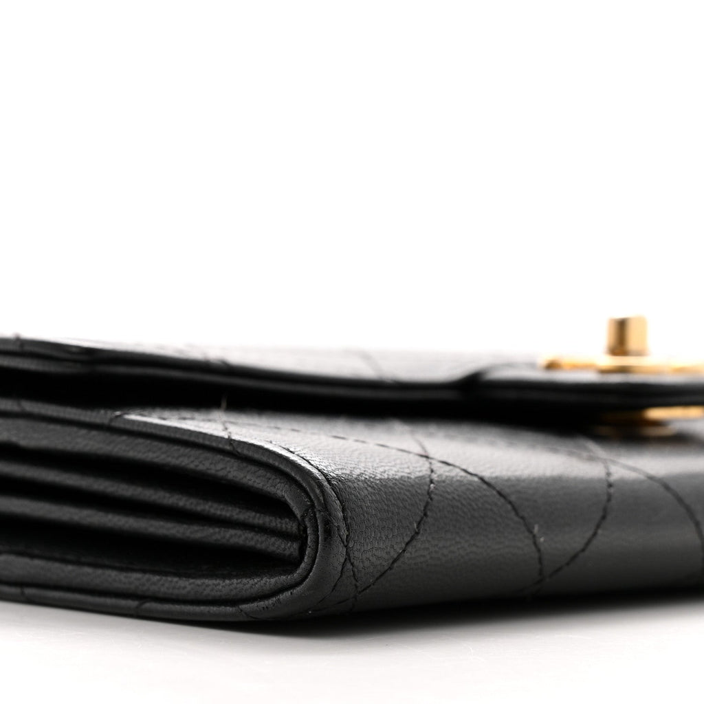 Goatskin Quilted Chic Pearls Clutch With Chain Black