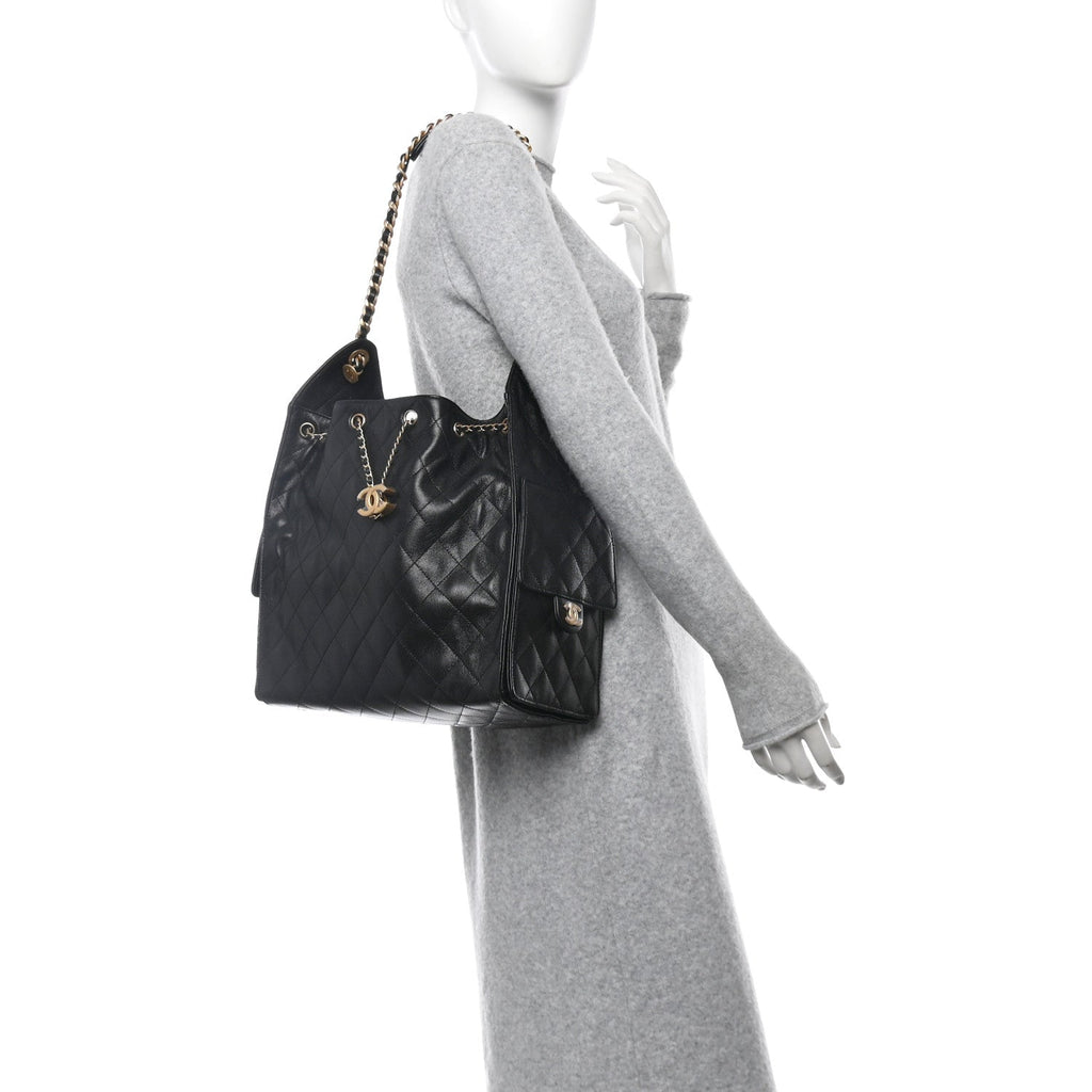 Caviar Quilted Medium Chanel 25 Handbag Black