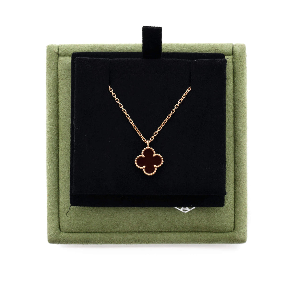 Sweet Alhambra Pendant Necklace 18K Rose Gold and Carnelian