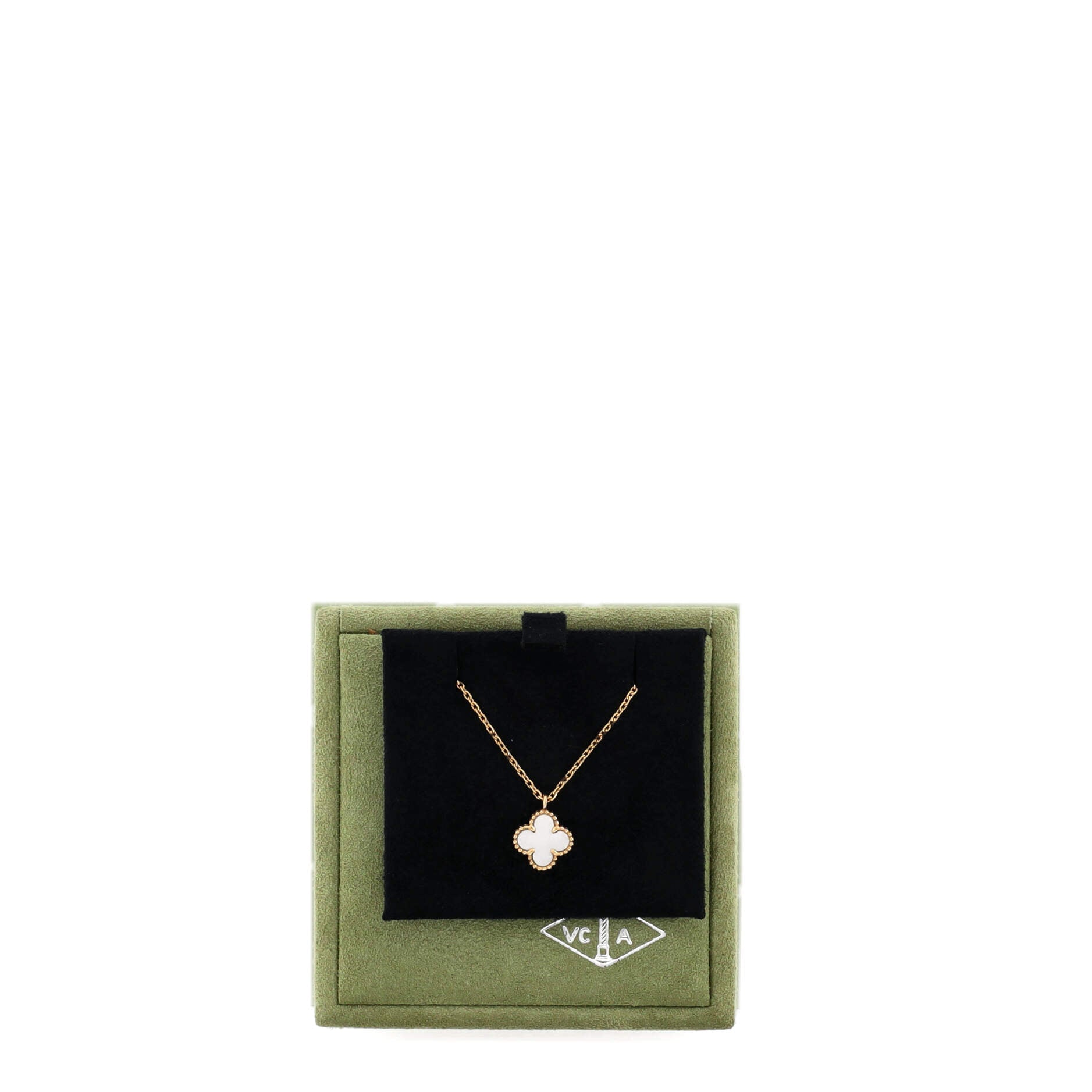 Sweet Alhambra Pendant Necklace 18K Yellow Gold and Mother of Pearl