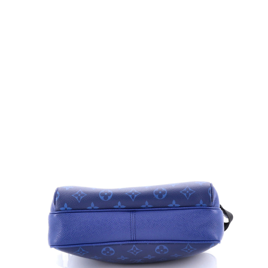 Outdoor Messenger Bag Monogram Taigarama