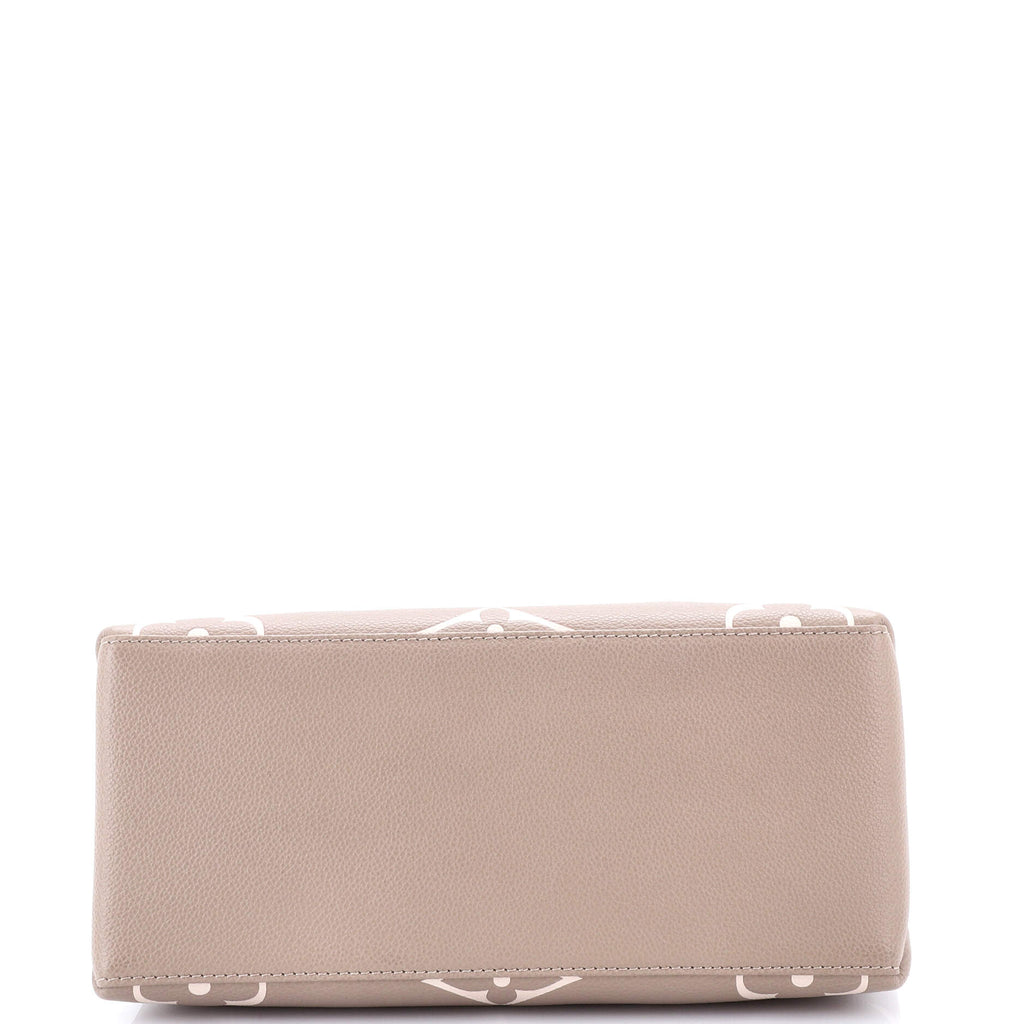 Petit Palais Handbag Bicolor Monogram Empreinte Giant