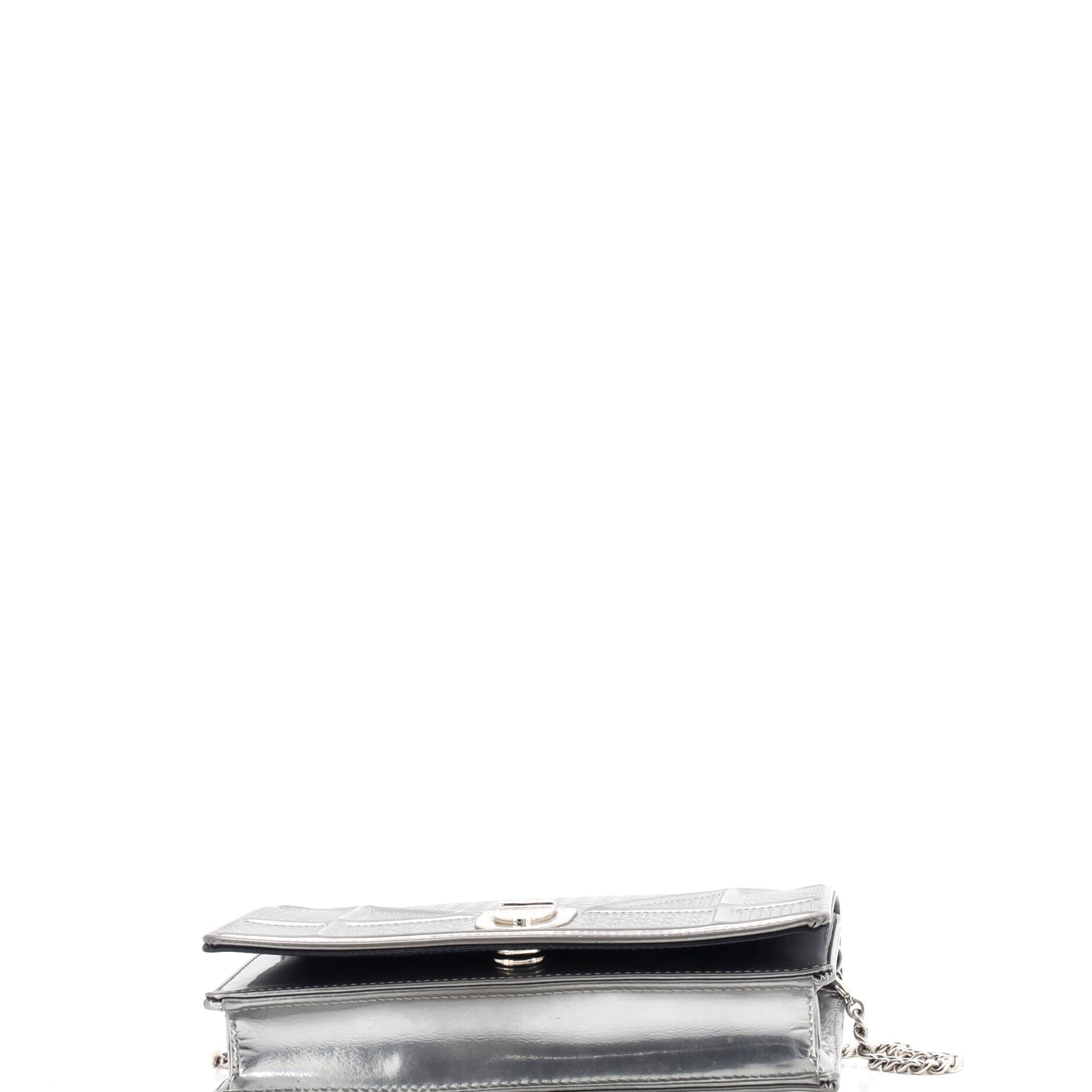 Diorama Wallet on Chain Cannage Embossed Calfskin