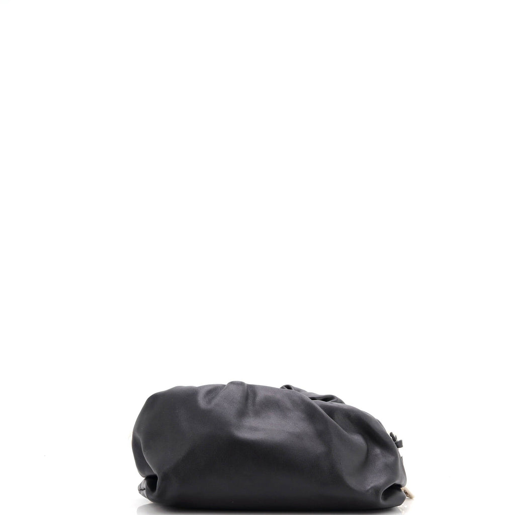 The Chain Pouch Leather