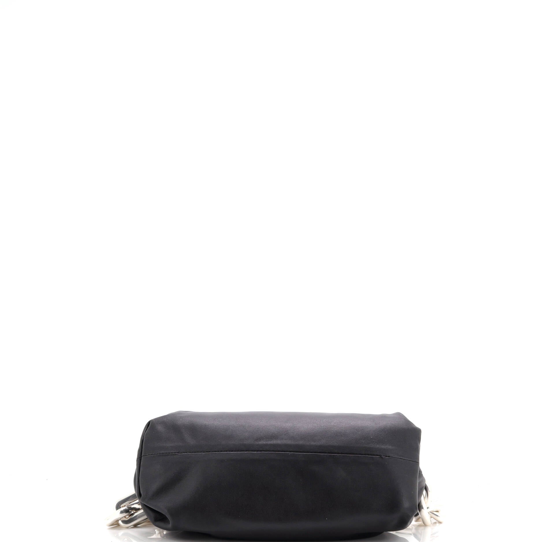 The Chain Pouch Leather