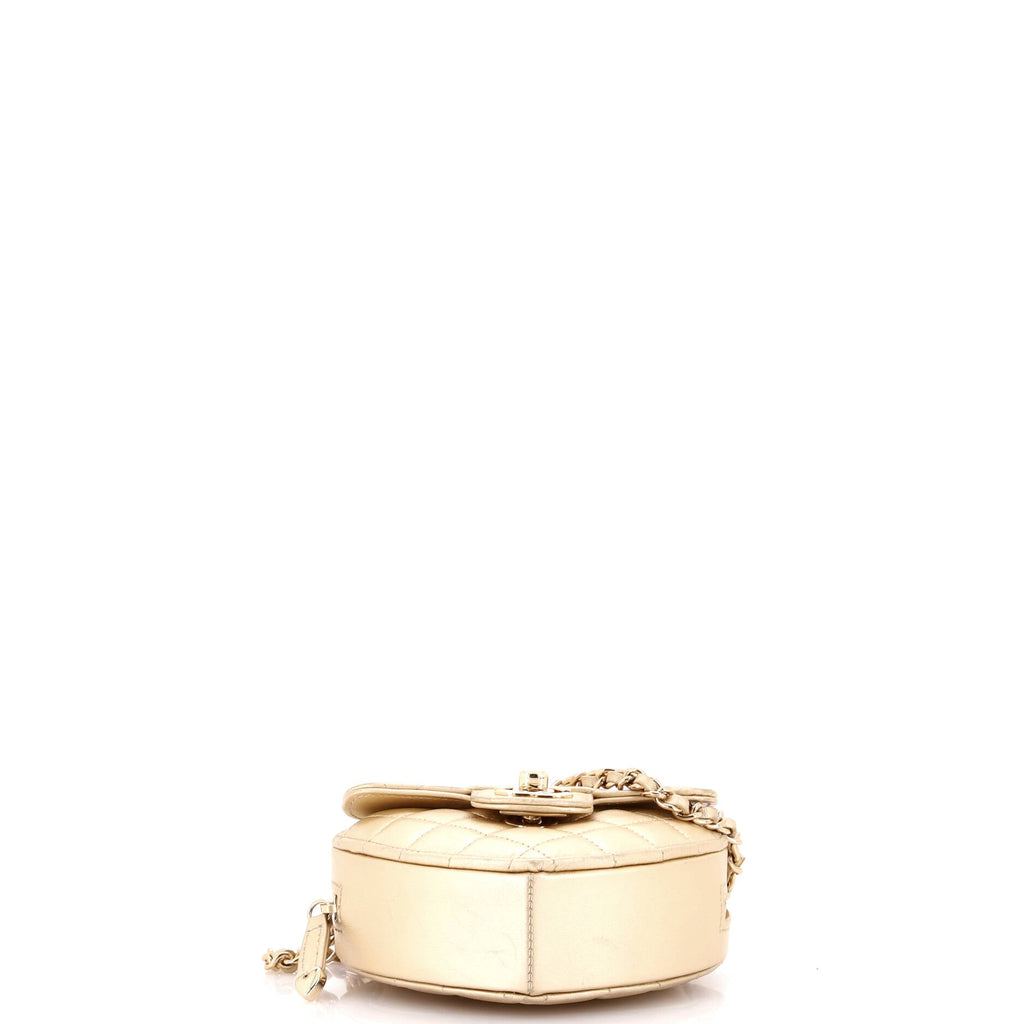 CC in Love Heart Clutch with Chain Quilted Lambskin