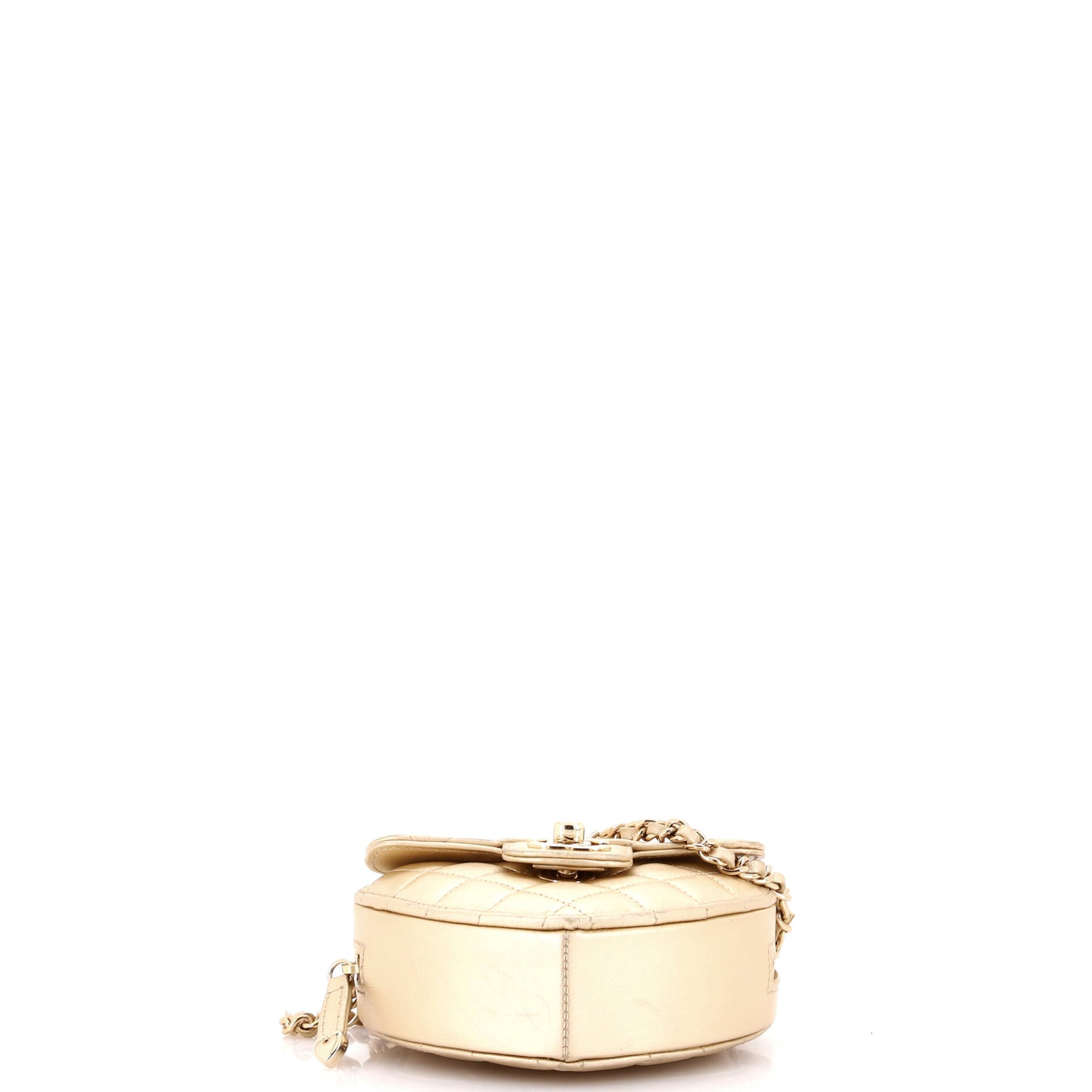 CC in Love Heart Clutch with Chain Quilted Lambskin