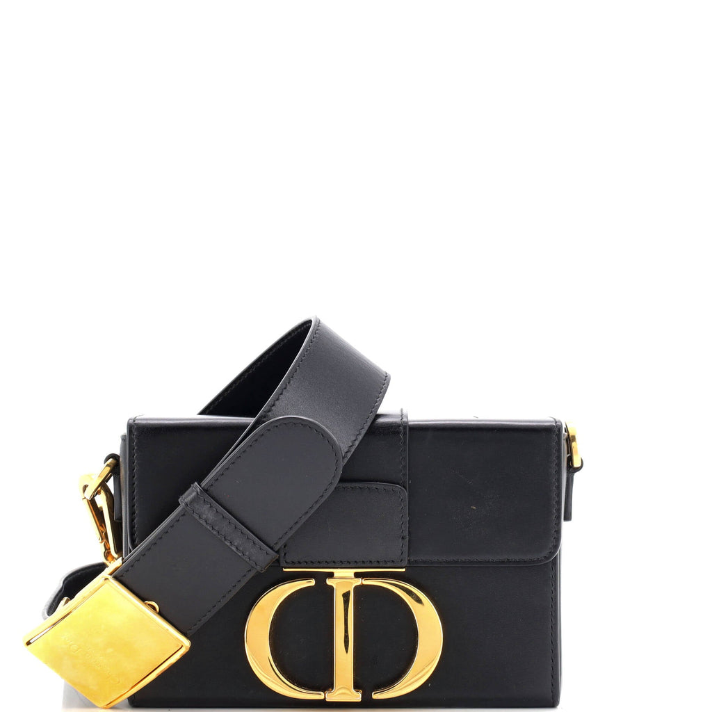 30 Montaigne Box Bag Leather