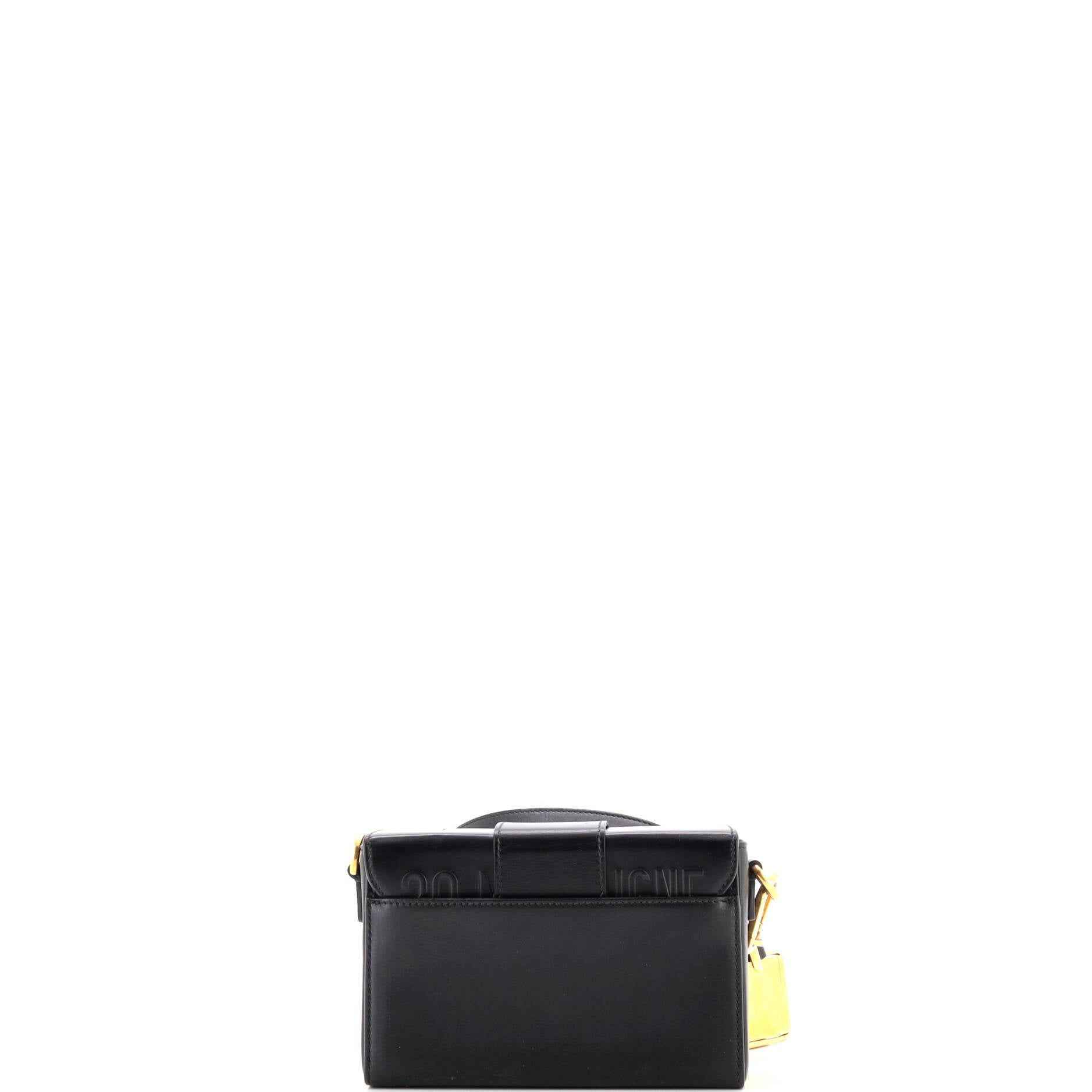 30 Montaigne Box Bag Leather