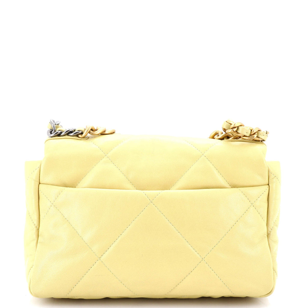 19 Flap Bag Quilted Leather Medium