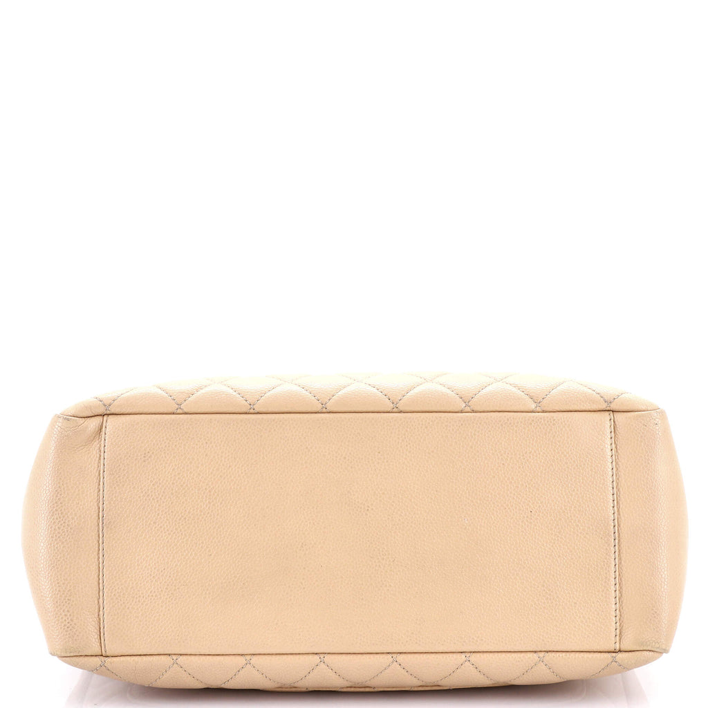 Grand Shopping Tote Quilted Caviar