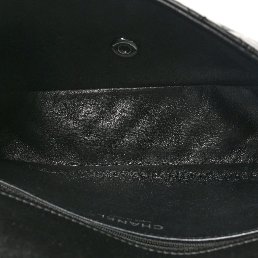 Lambskin Classic Twist Flap Black Burgundy