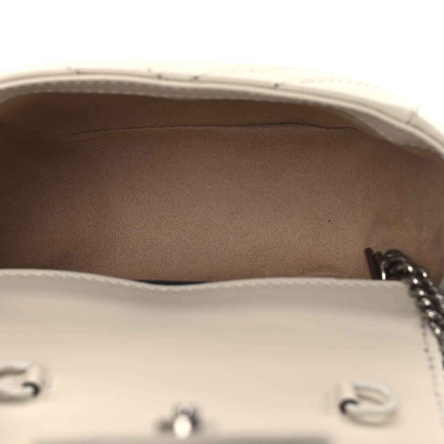 Calfskin Matelasse Monochrome GG Marmont Chain Mini Belt Bag Mystic White