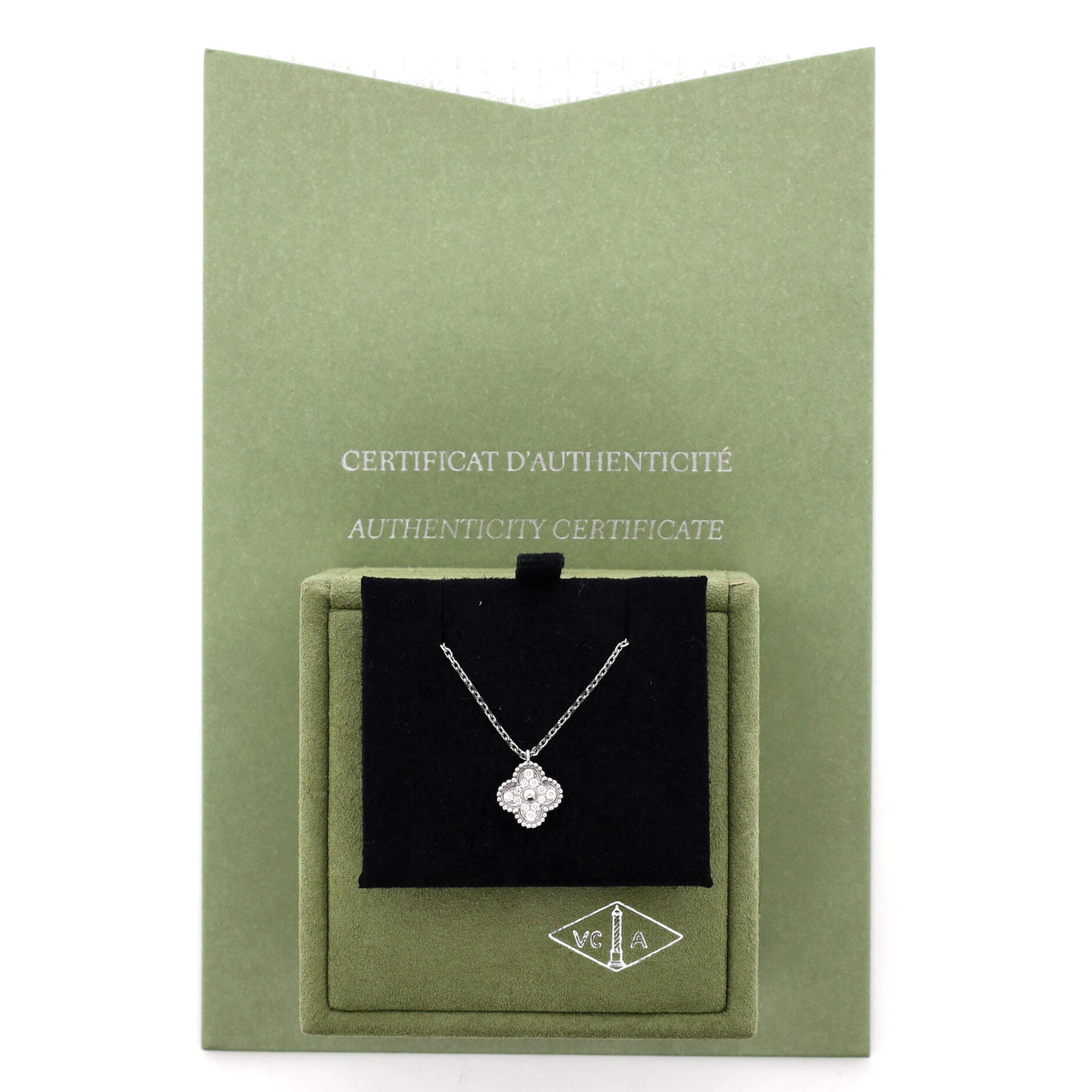 Sweet Alhambra Pendant Necklace 18K White Gold with Diamonds