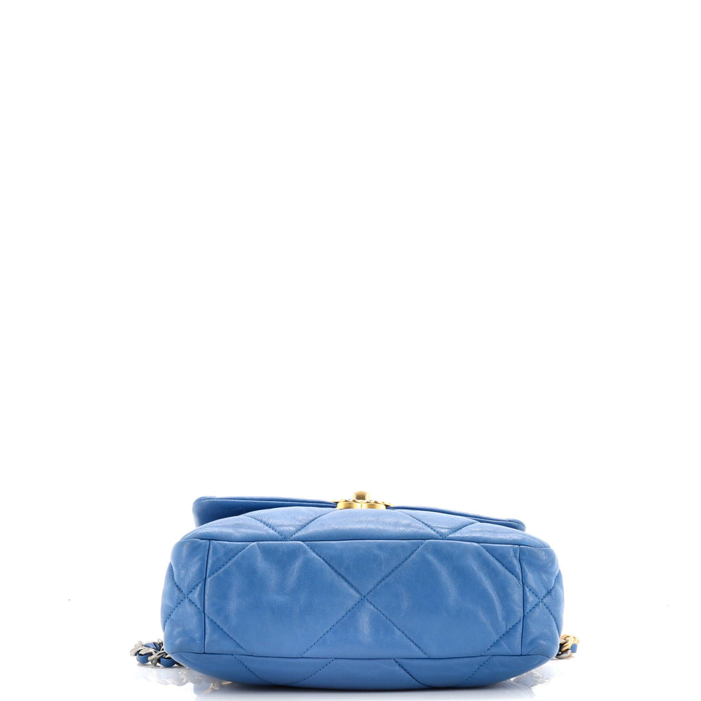 19 Flap Bag Quilted Leather Medium