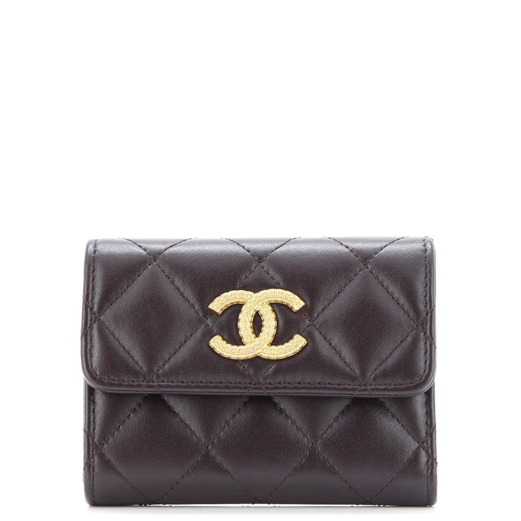 Textured CC Flap Wallet Quilted Lambskin Small