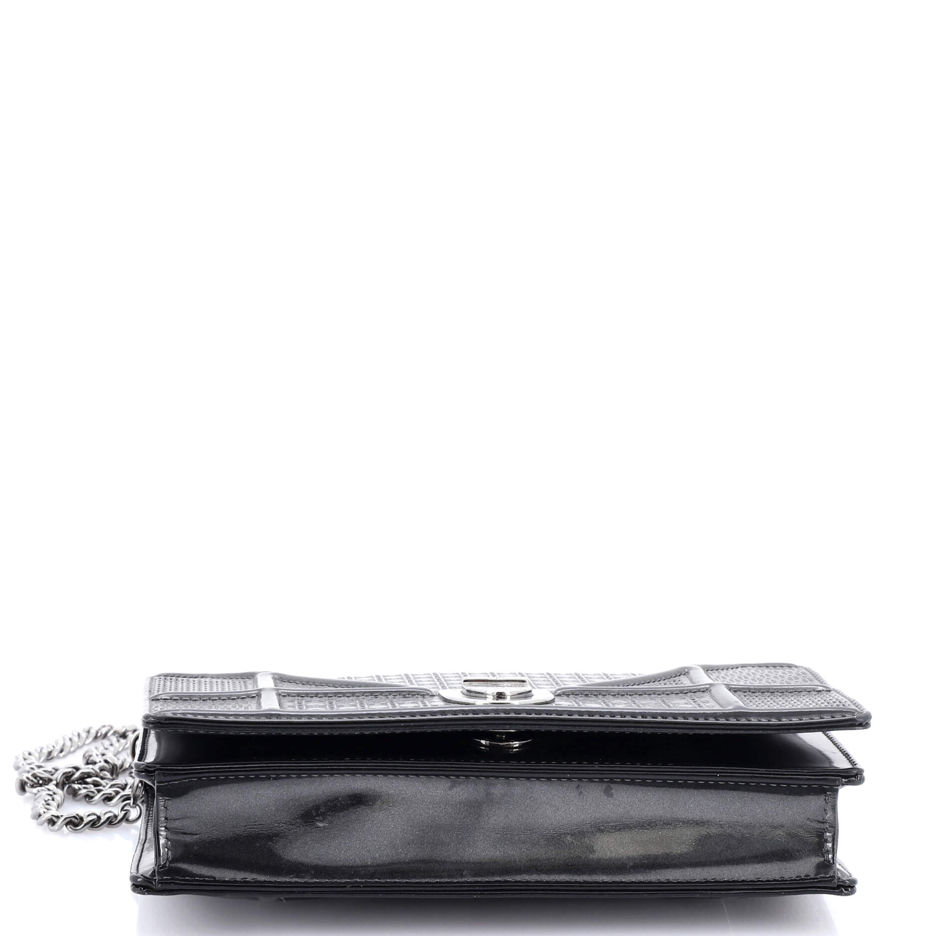 Diorama Wallet on Chain Cannage Embossed Calfskin