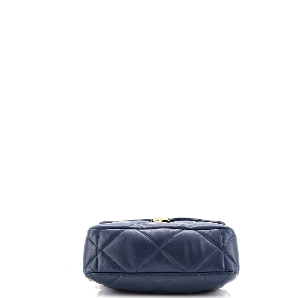 19 Flap Bag Quilted Leather Large