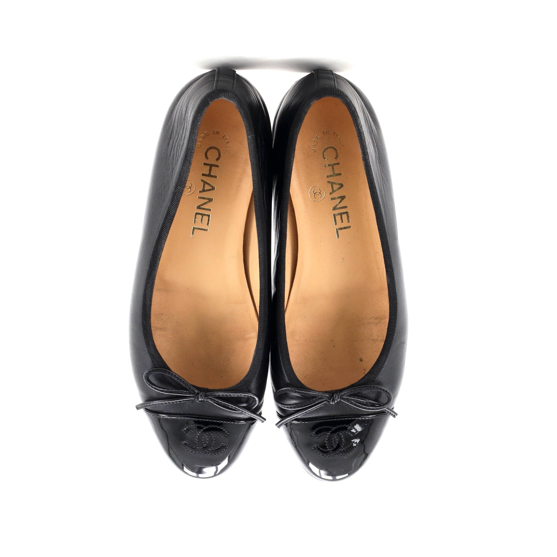 Women's CC Cap Toe Bow Ballerina Flats Leather and Patent