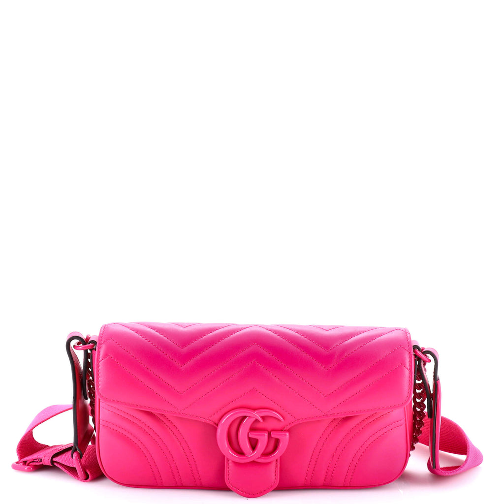 GG Marmont Monochrome Flap Bag Matelasse Leather Medium