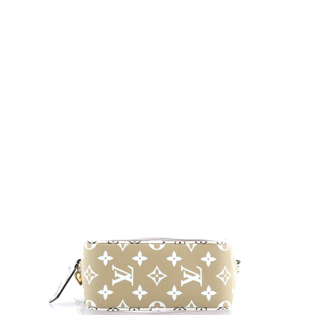 Beach Pouch Limited Edition Jungle Monogram Giant