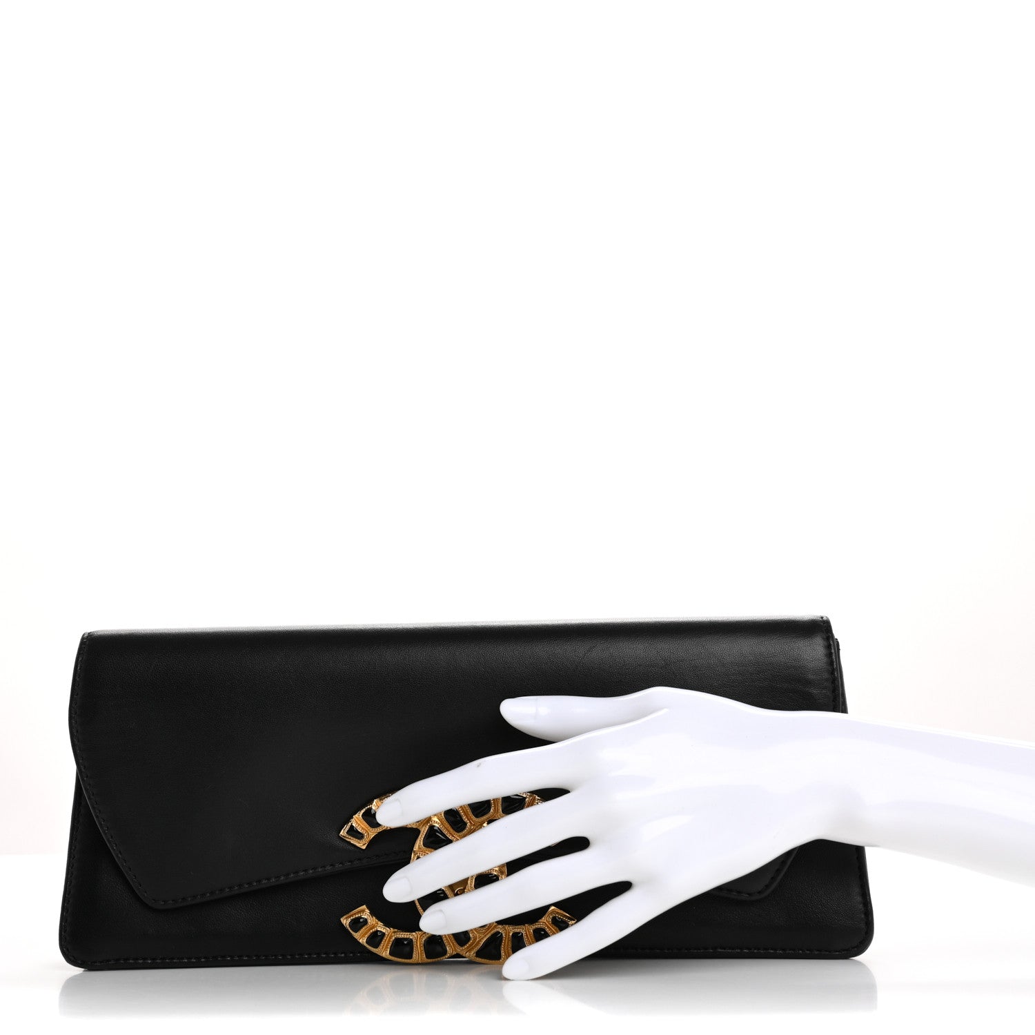 Lambskin Evening In Egypt Clutch Black