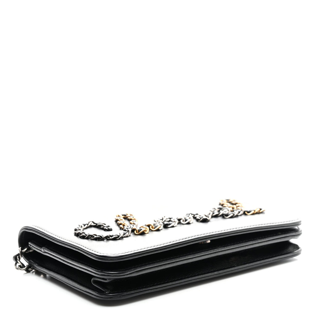 Calfskin Chain 20s Signe Wallet on Chain WOC Black