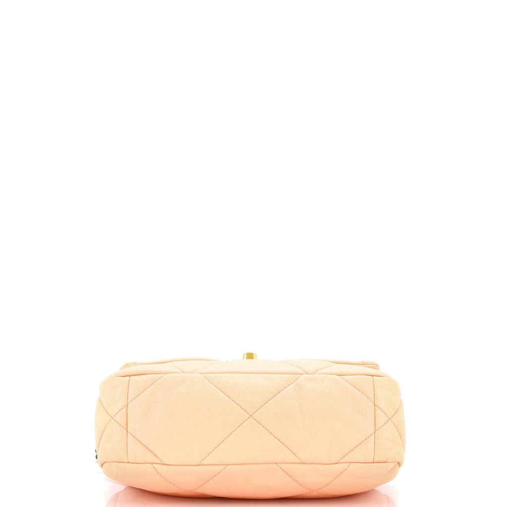 19 Flap Bag Quilted Leather Medium