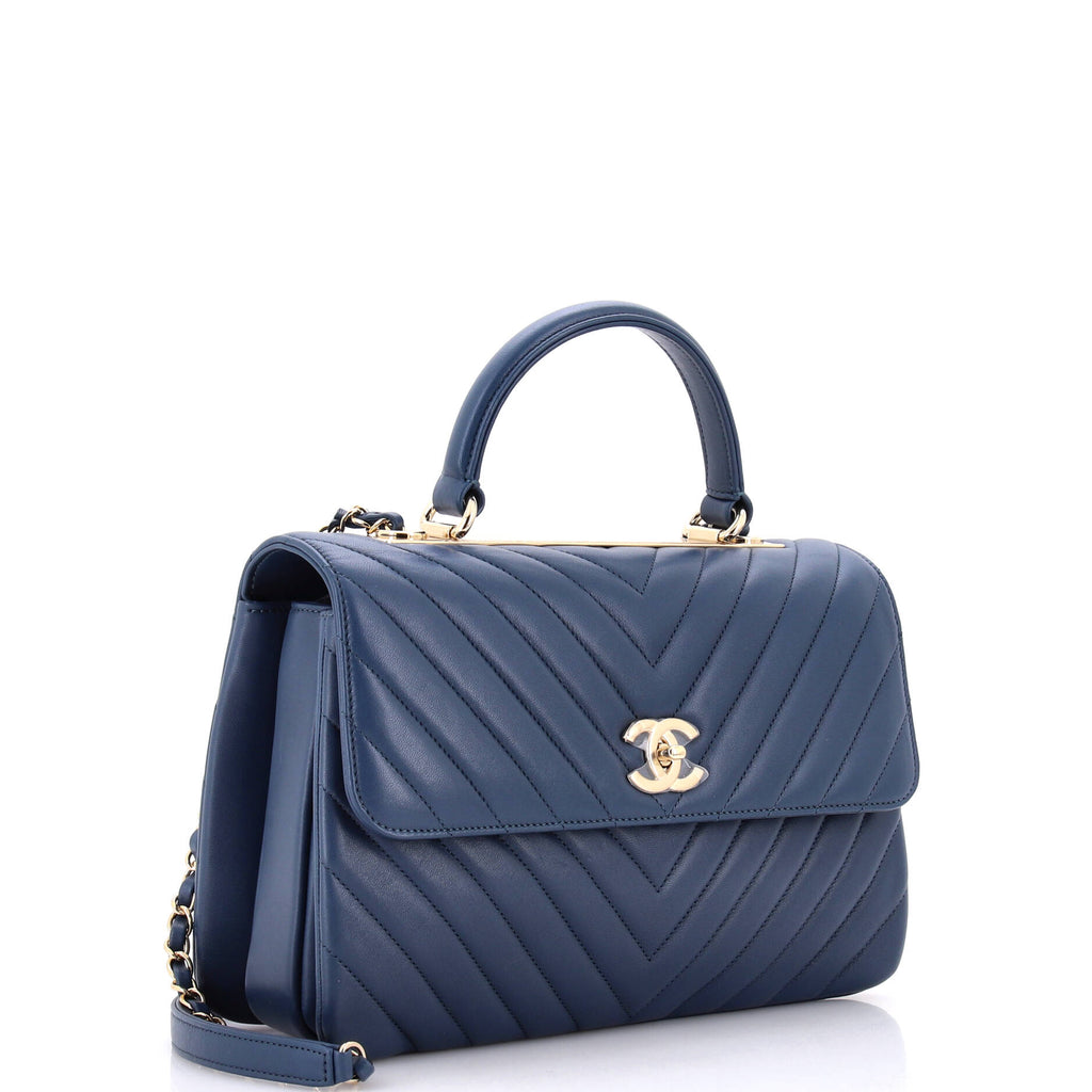 Trendy CC Top Handle Bag Chevron Lambskin Medium