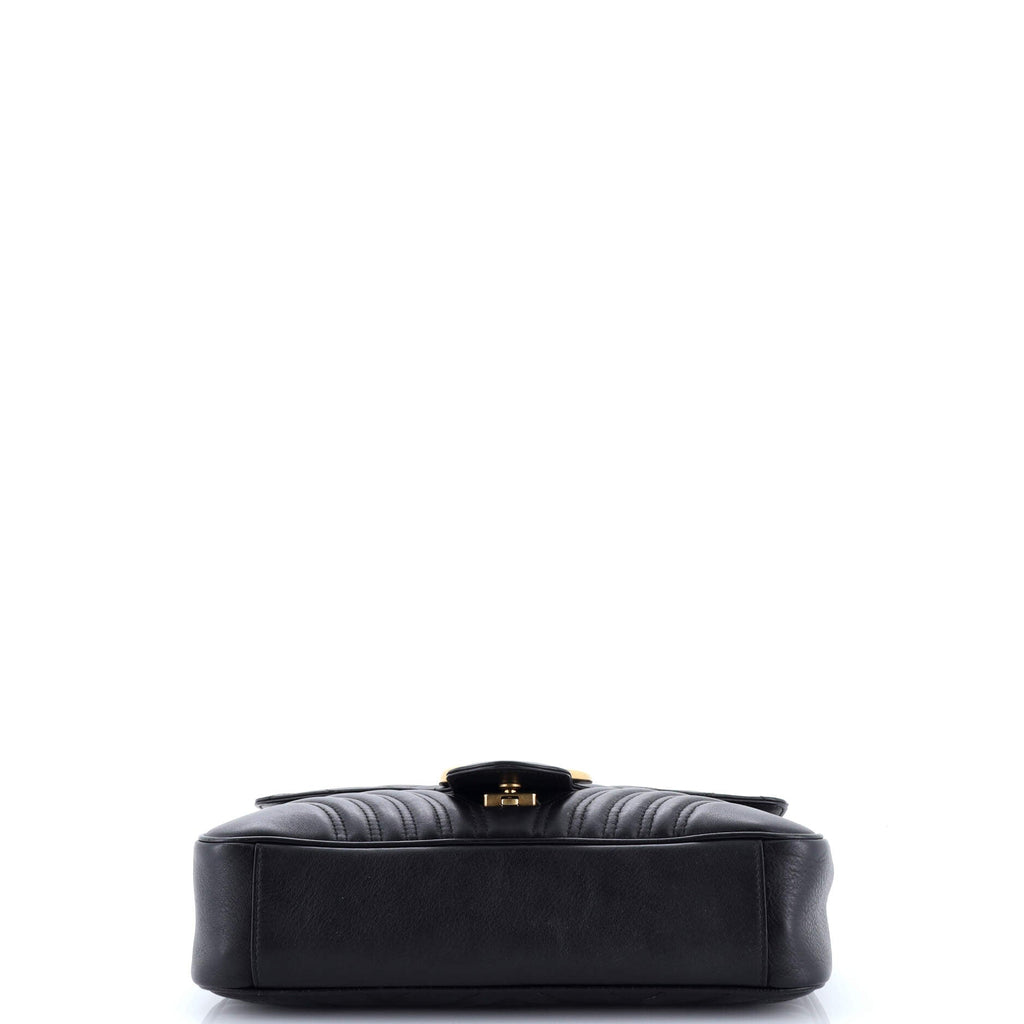 GG Marmont Flap Bag Matelasse Leather Medium