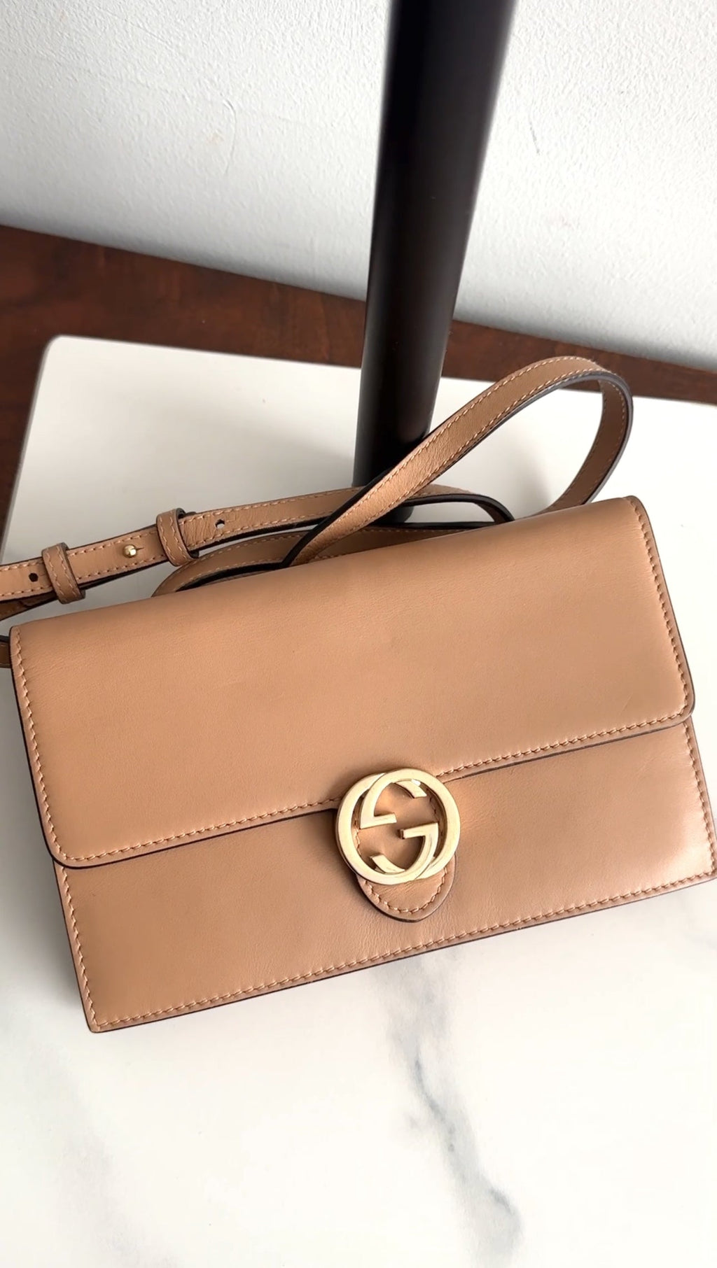 Gucci Beige Interlocking GG Crossbody Wallet on Strap