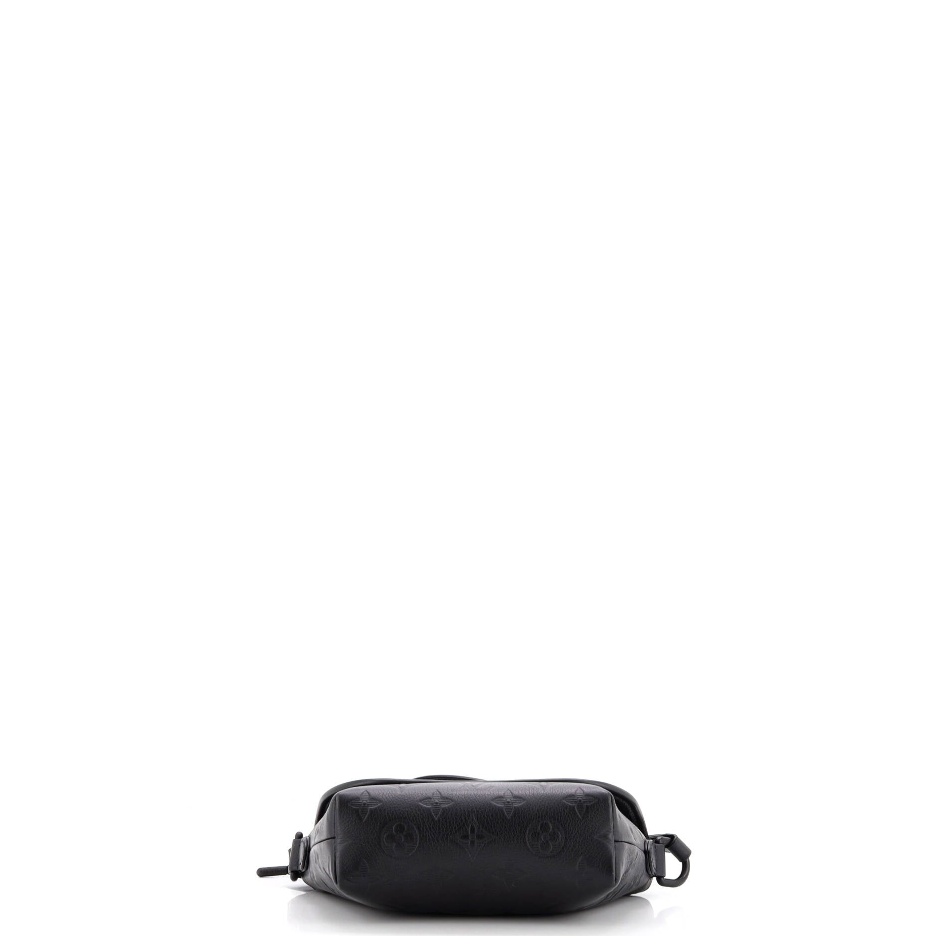 Pulse Wearable Wallet Monogram Shadow Leather