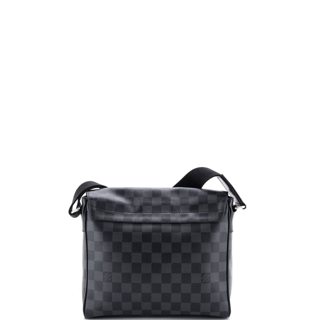 District NM Messenger Bag Damier Graphite PM