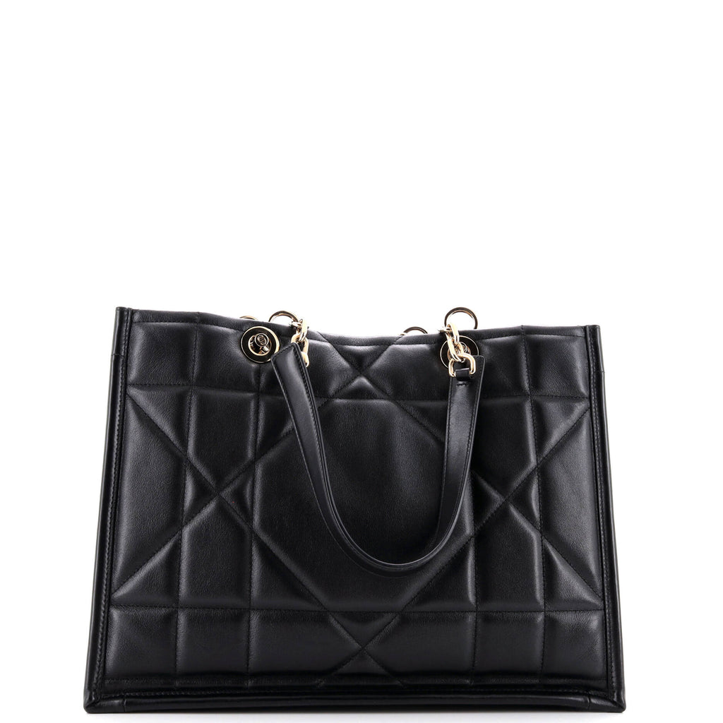 Essential Tote Archicannage Quilt Calfskin Medium