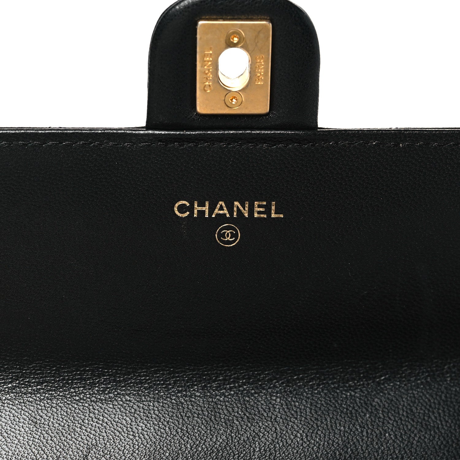 Lambskin Quilted Chic Pearls Clutch With Chain Black