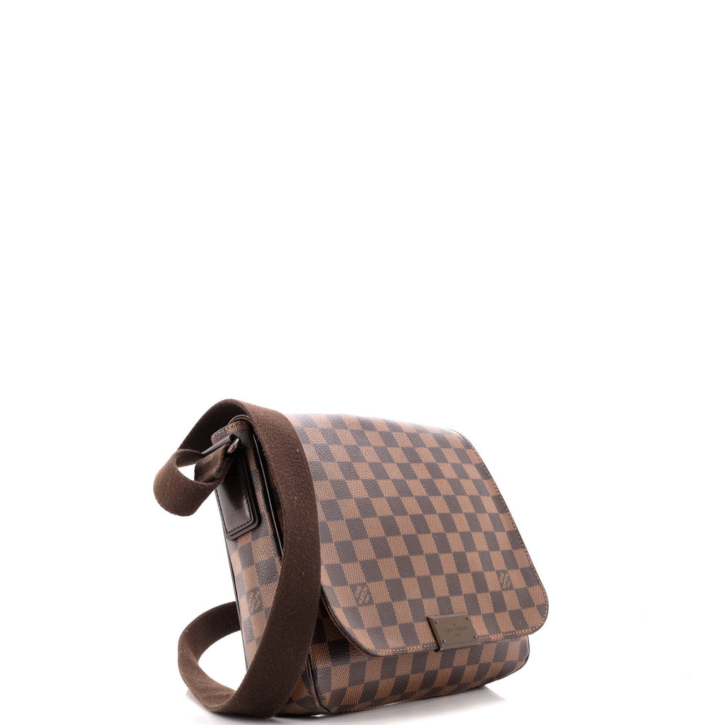 District Messenger Bag Damier PM