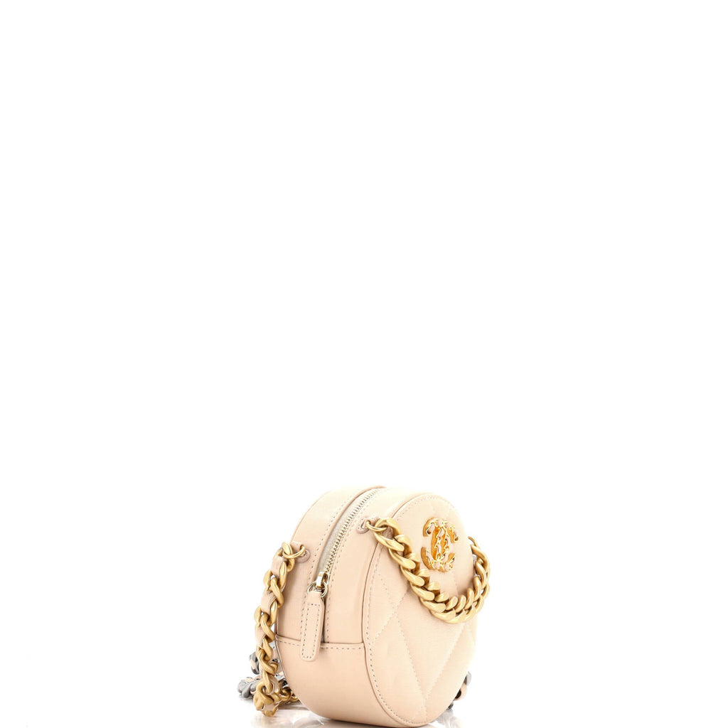 19 Round Clutch with Chain Quilted Leather