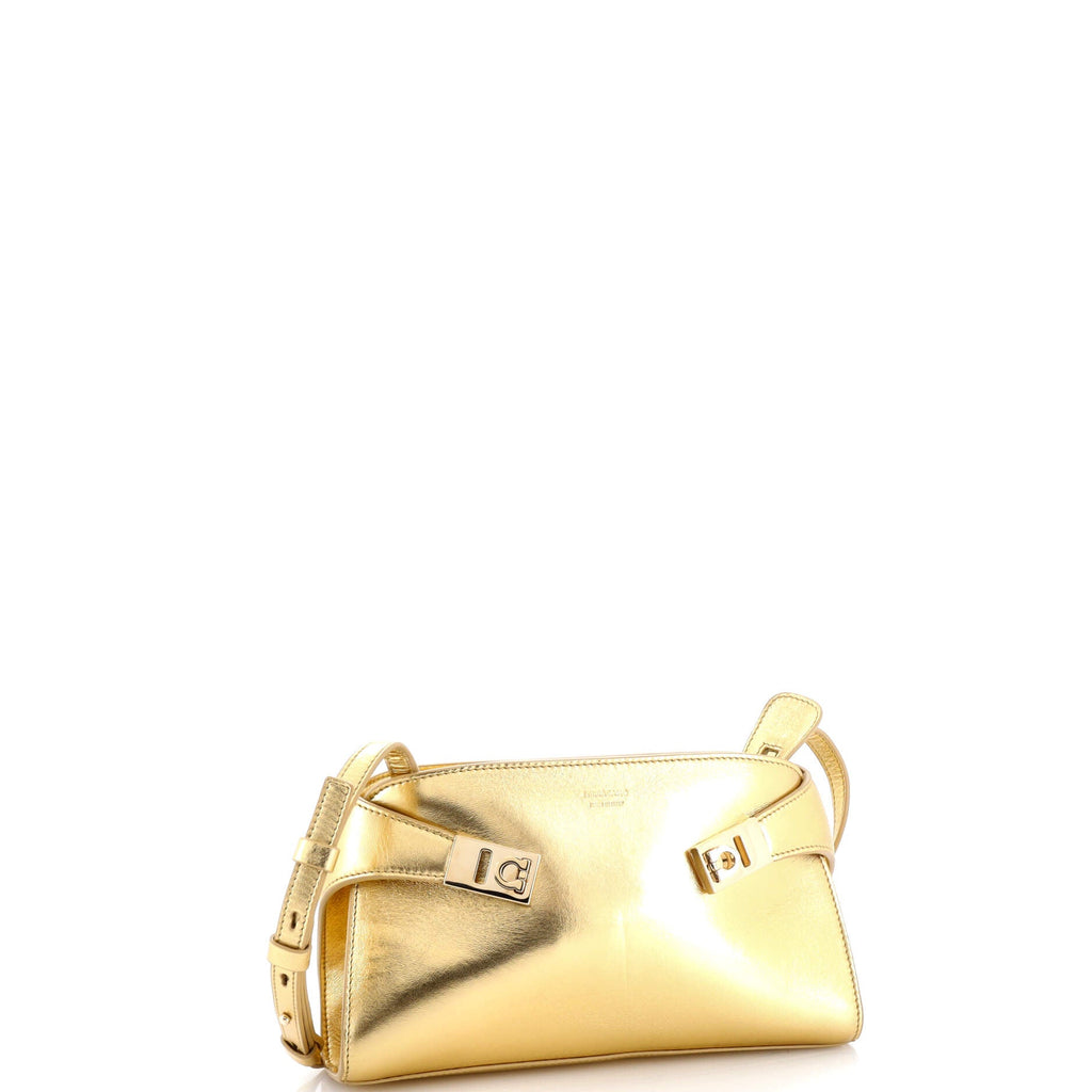 Hug Pouch Bag Leather Mini