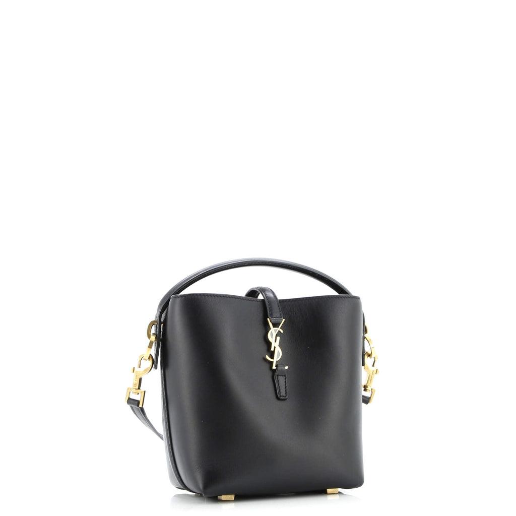 Le 37 Bucket Bag Leather Mini