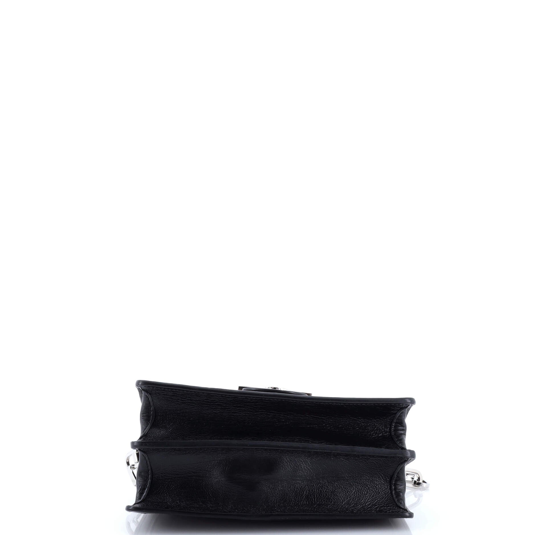 Dauphine Shoulder Bag Reverse Monogram Giant MM
