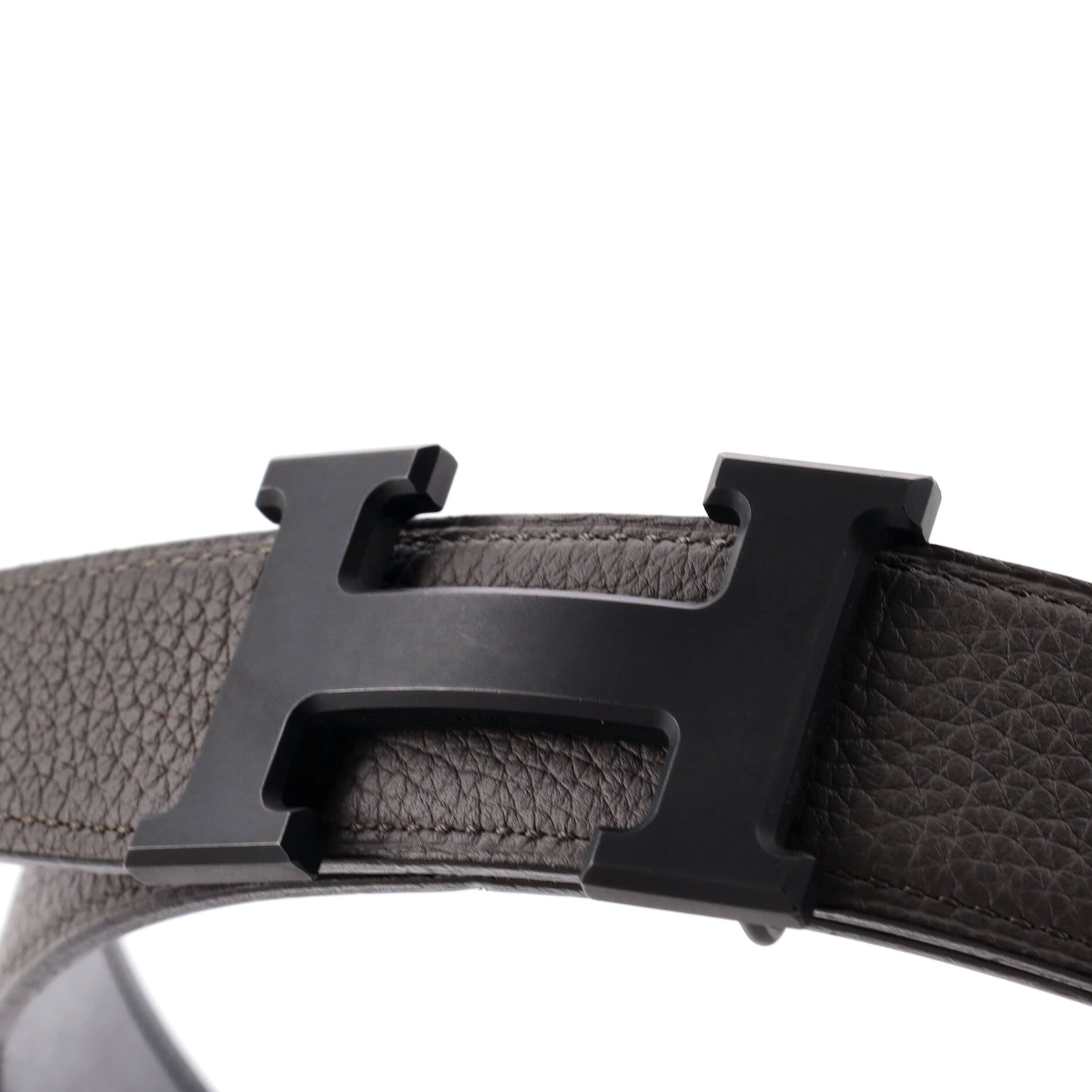 Constance Reversible Belt Leather with So Black Matte Hardware Medium