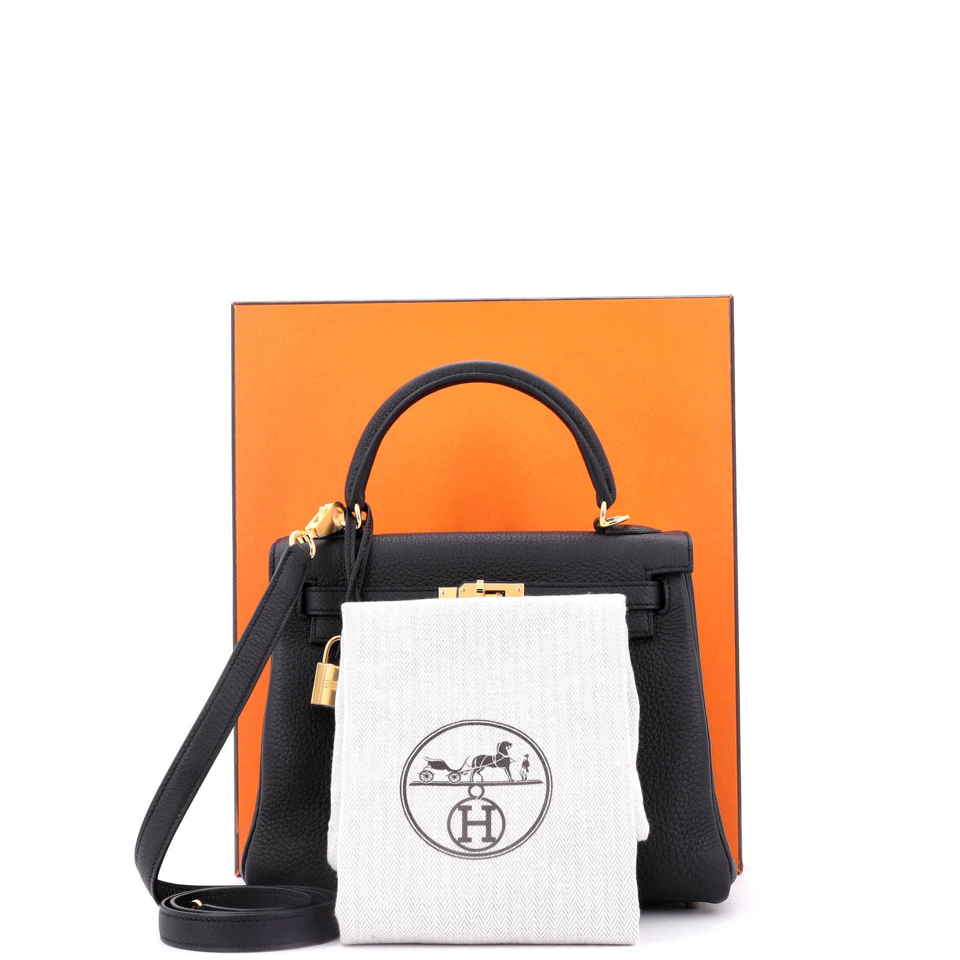 Kelly Handbag Noir Togo with Gold Hardware 25
